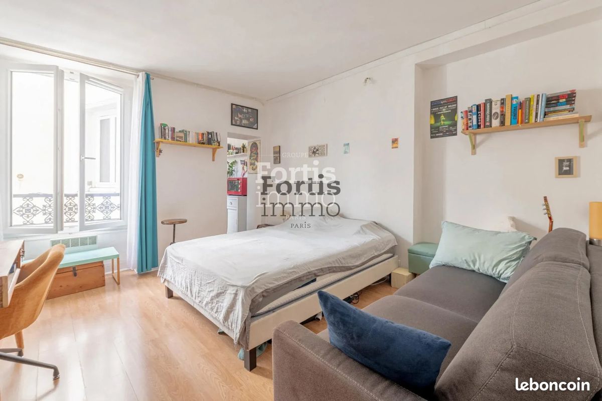 Appartement 1 pièce 27 m² · à Paris · 27 m² · 371 000 €