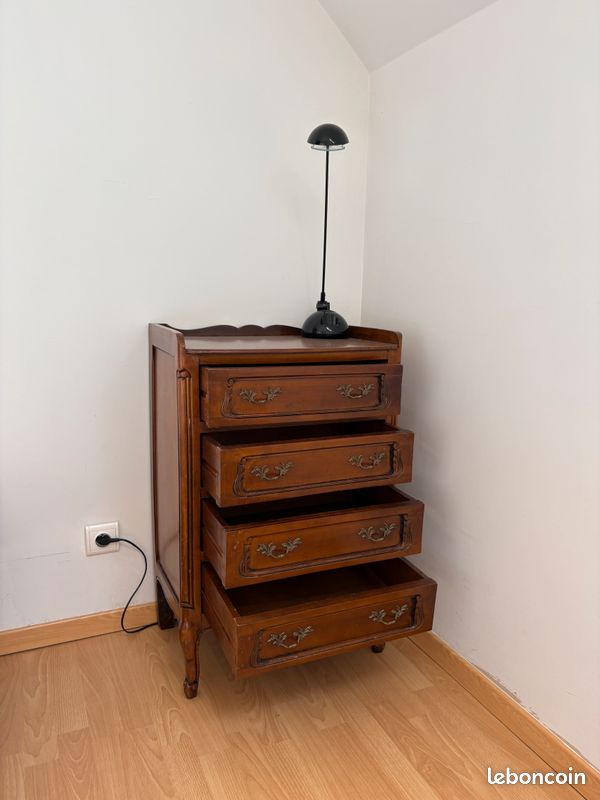 Commode en bois (image 2)