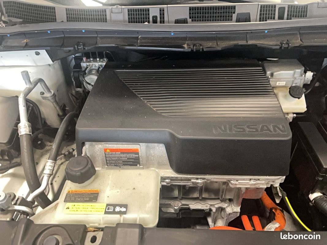 NISSAN Leaf Electrique 40kWh N-Connecta (image 15)