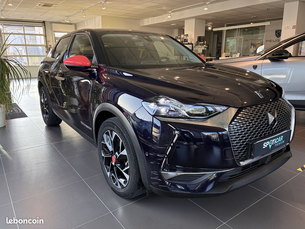DS3 CROSSBACK Inès de la Fressange HDI 130 CH EAT8 (image 2)