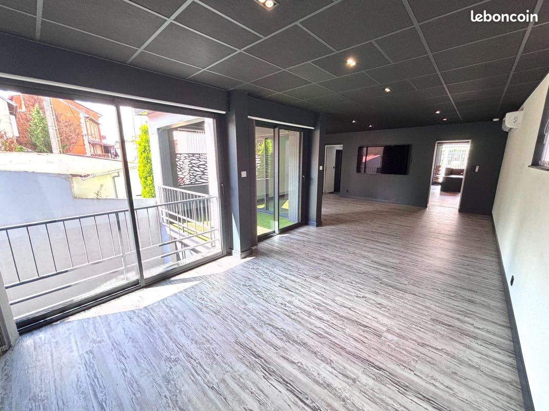 Immeuble 257 m² · à Mondelange · 257 m² · 329 000 €