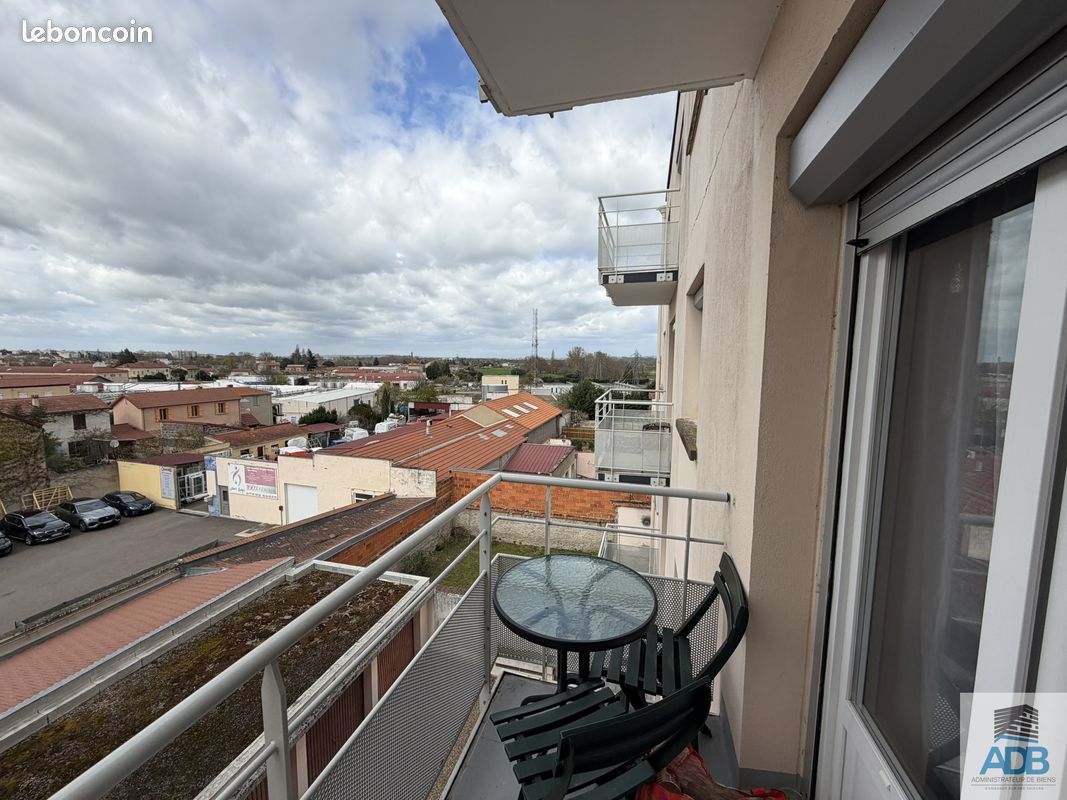 Appartement 3 pièces 56 m² · à Le Coteau · 56 m² · 69 500 €