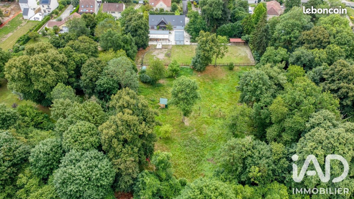 Maison 7 pièces 220 m² · à Lesches · 220 m² · 760 000 €