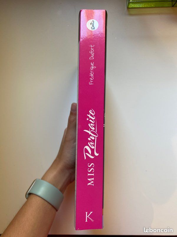 Tome 1 du livre "Miss parfaite" (image 3)
