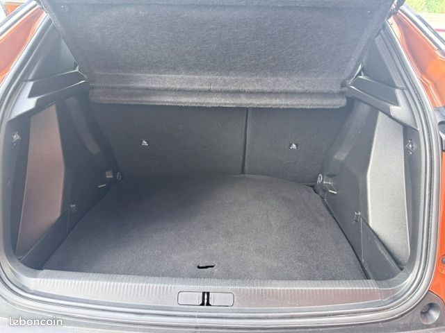 Peugeot 2008 1.5 HDI 110 Active Business (image 11)