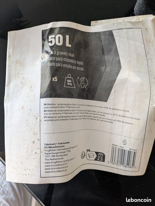30 sacs à gravats+ 2 plus grand (image 1)