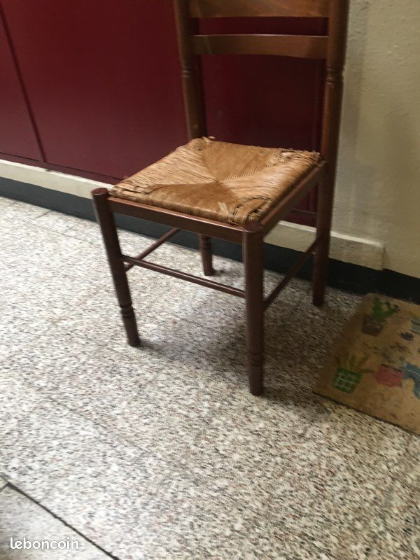 Chaises (image 1)