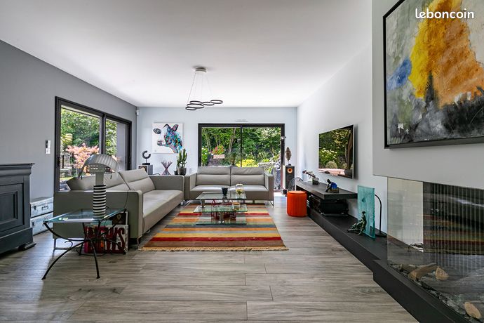 Maison 7 pièces 210 m²