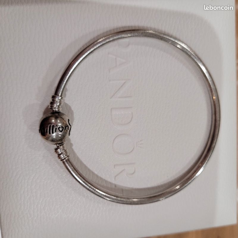 Bracelet jonc pandora (image 1)
