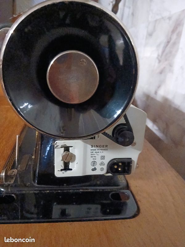 Ancienne machine a coude singer (image 4)