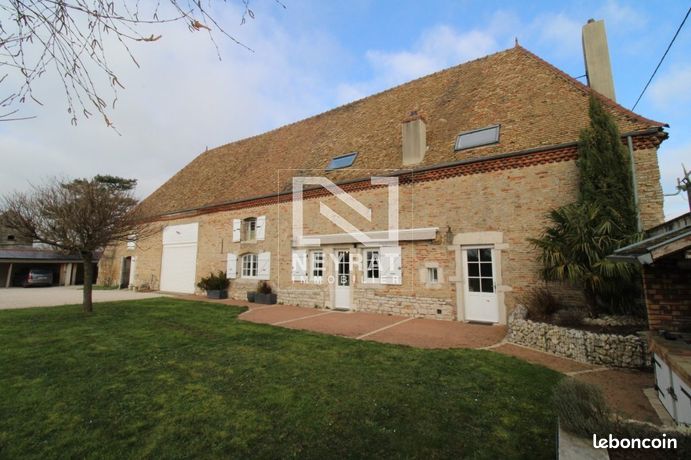Propriété 8 pièces 280 m²
