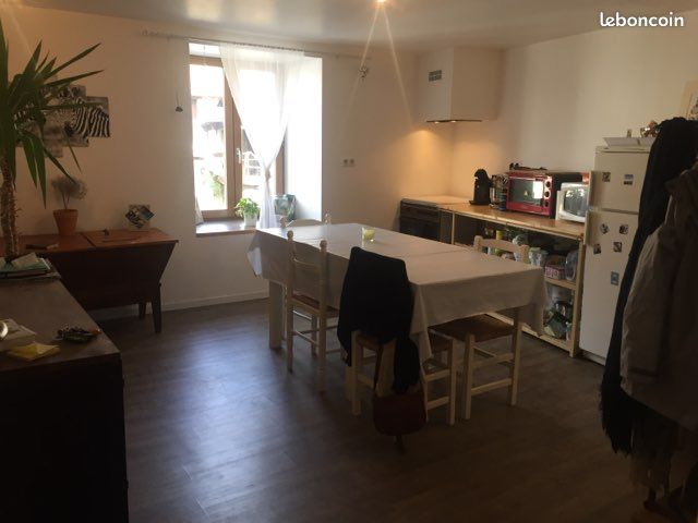 Appartement 3 pièces 60 m² · à Marsac-en-Livradois · 60 m² · 420 €/mois