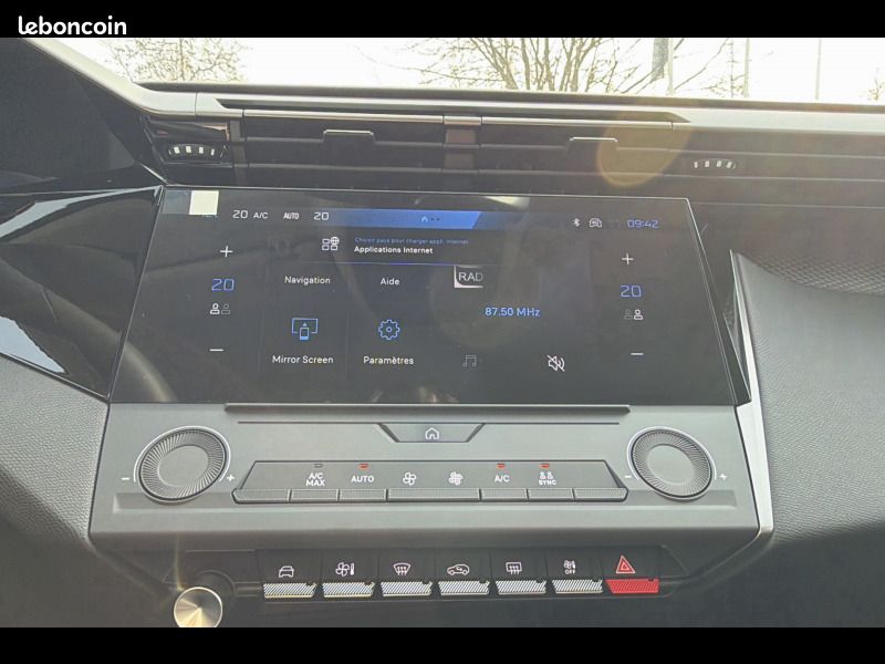Peugeot 308 SW BlueHDi 130ch S&S EAT8 Business (image 17)