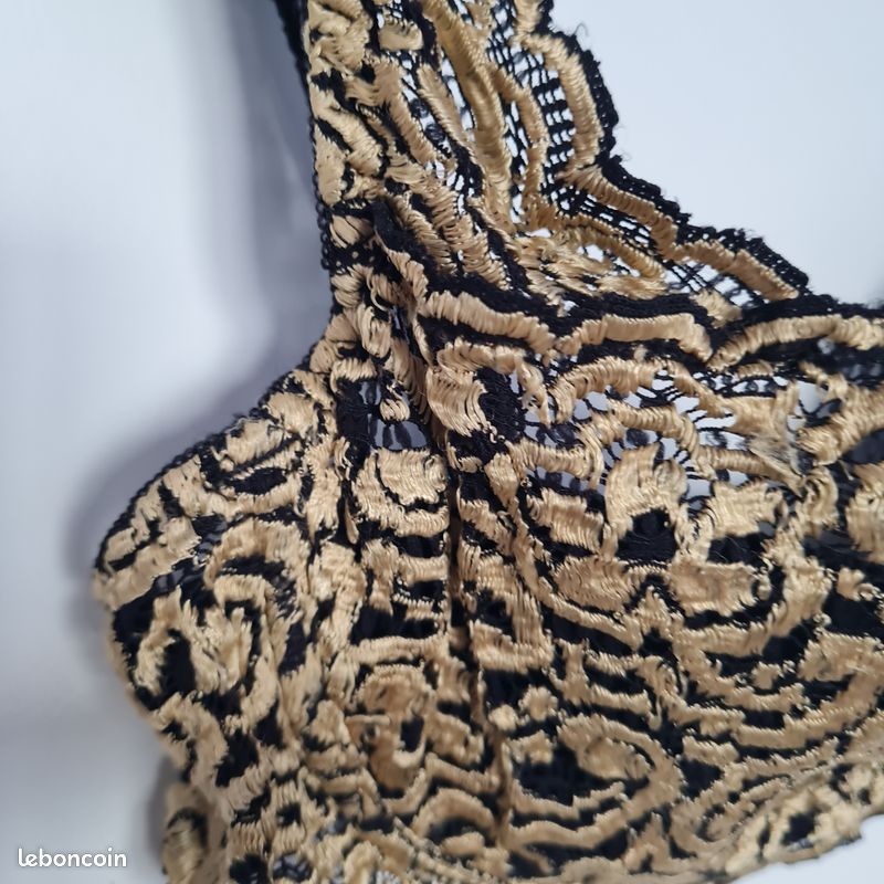 Soutien gorge + culotte - Marque EMOTION - Coloris or et noir (image 3)