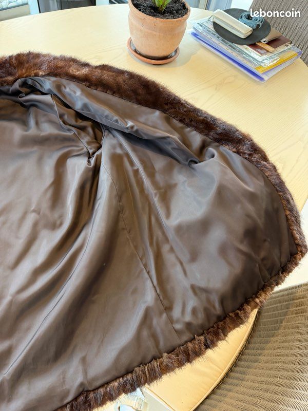 Manteau 3/4 Vison Qualité - Taille 40/44, Marron/noir, Avec Capuche - Occasion Très Bon état