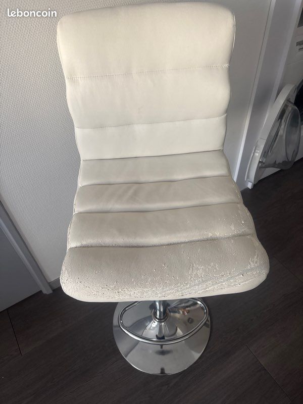 Lot de 3 Chaises blanches conforama de cuisine (image 2)
