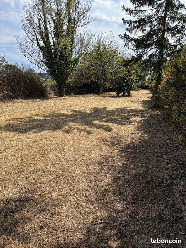 Terrain de loisirs · à Theix-Noyalo · 60 000 €