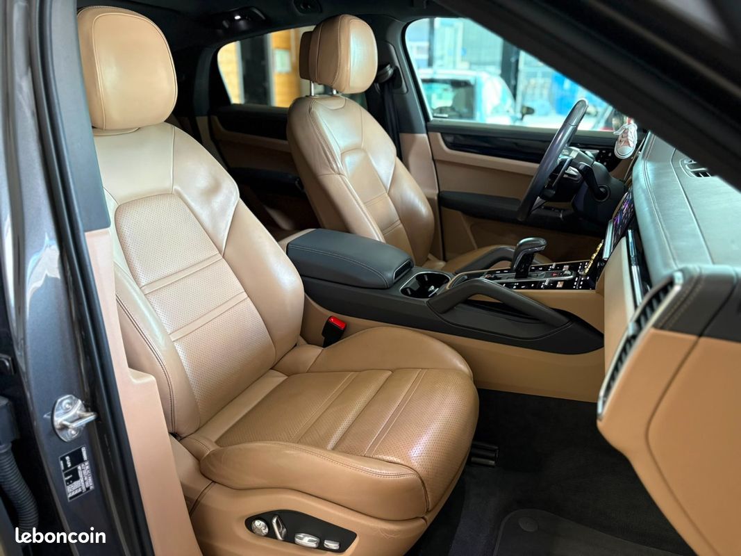PORSCHE CAYENNE COUPE E-Hybrid 3.0 V6 462 ch Tiptronic BVA - Toit panoramique (image 11)