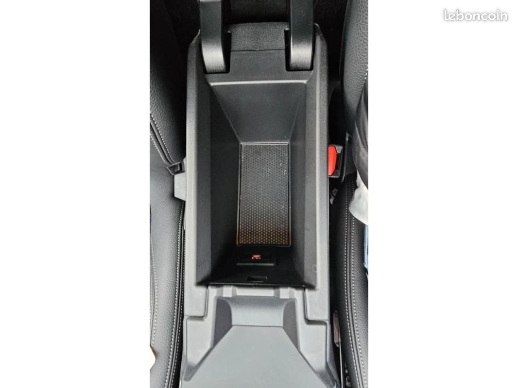 BMW Série 1 Advantage 118i BVA 140cv + Toit ouvrant + Cuir Dakota + Sieges AV Chauffant + Hayon Elec (image 30)