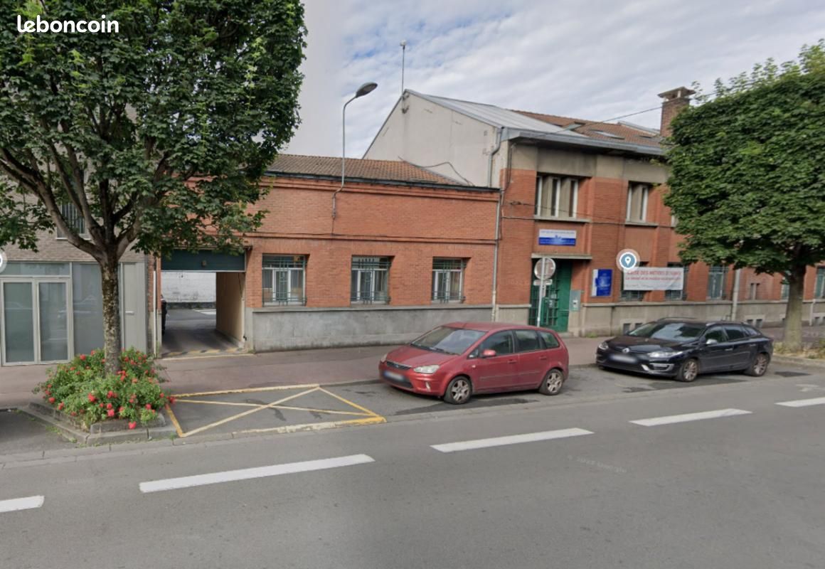 Parking 10 m² · à Lille · 10 m² · 51 €/mois