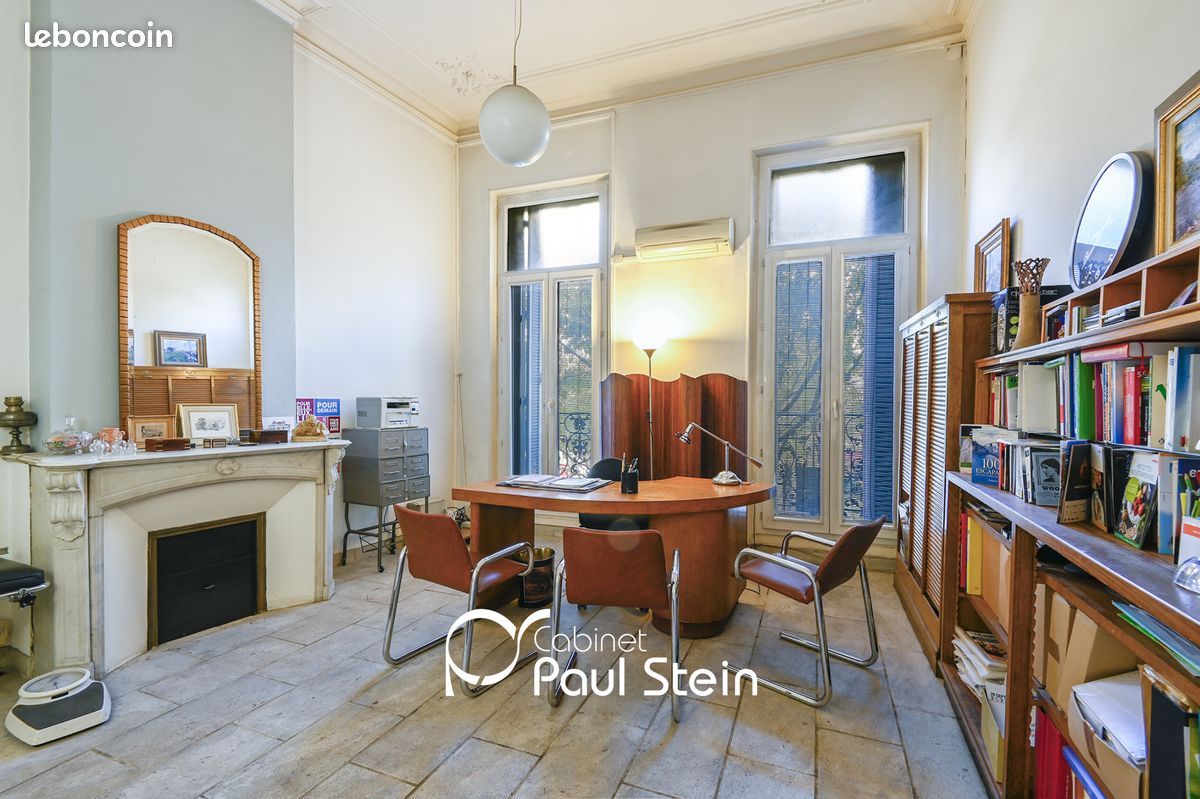 Appartement 3 pièces 79 m² · à Marseille · 79 m² · 220 000 €