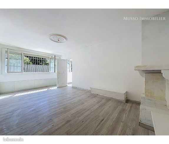 Appartement 4 pièces 76 m² · à Marseille · 76 m² · 25 000 €