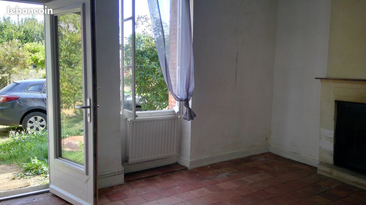 Maison 5 pièces 145 m² · à Montigné-lès-Rairies · 145 m² · 900 €
