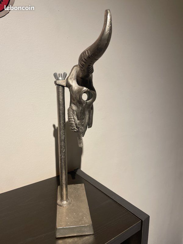 Sculpture Crâne de vache métal vieilli argenté (image 4)
