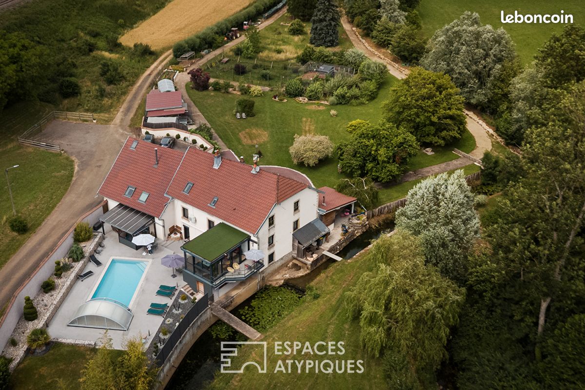 Maison 16 pièces 440 m² · à Vesoul · 440 m² · 595 000 €