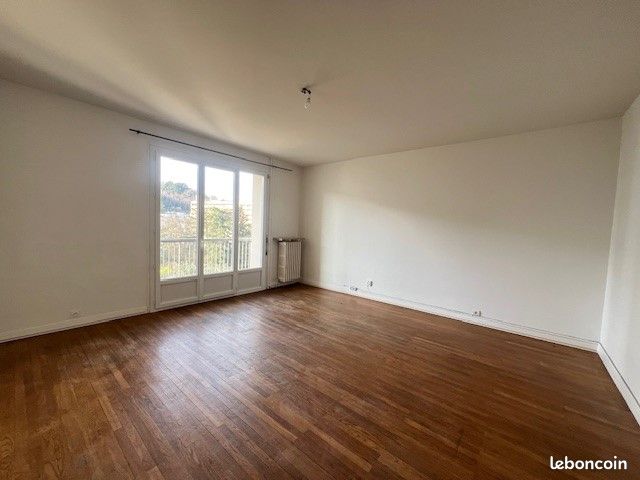 Appartement 3 pièces 84 m² · à Saint-Étienne · 84 m² · 780 €