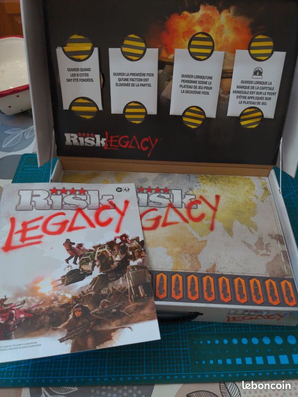 Jeu RISK Legacy (image 4)