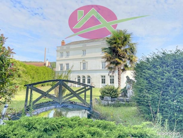 Maison 9 pièces 240 m²
