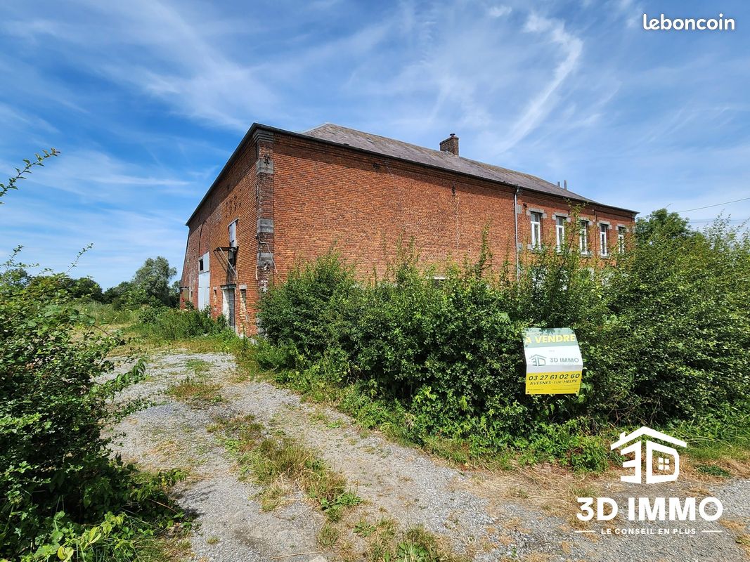 Maison 6 pièces 195 m² · à Taisnières-en-Thiérache · 195 m² · 169 000 €