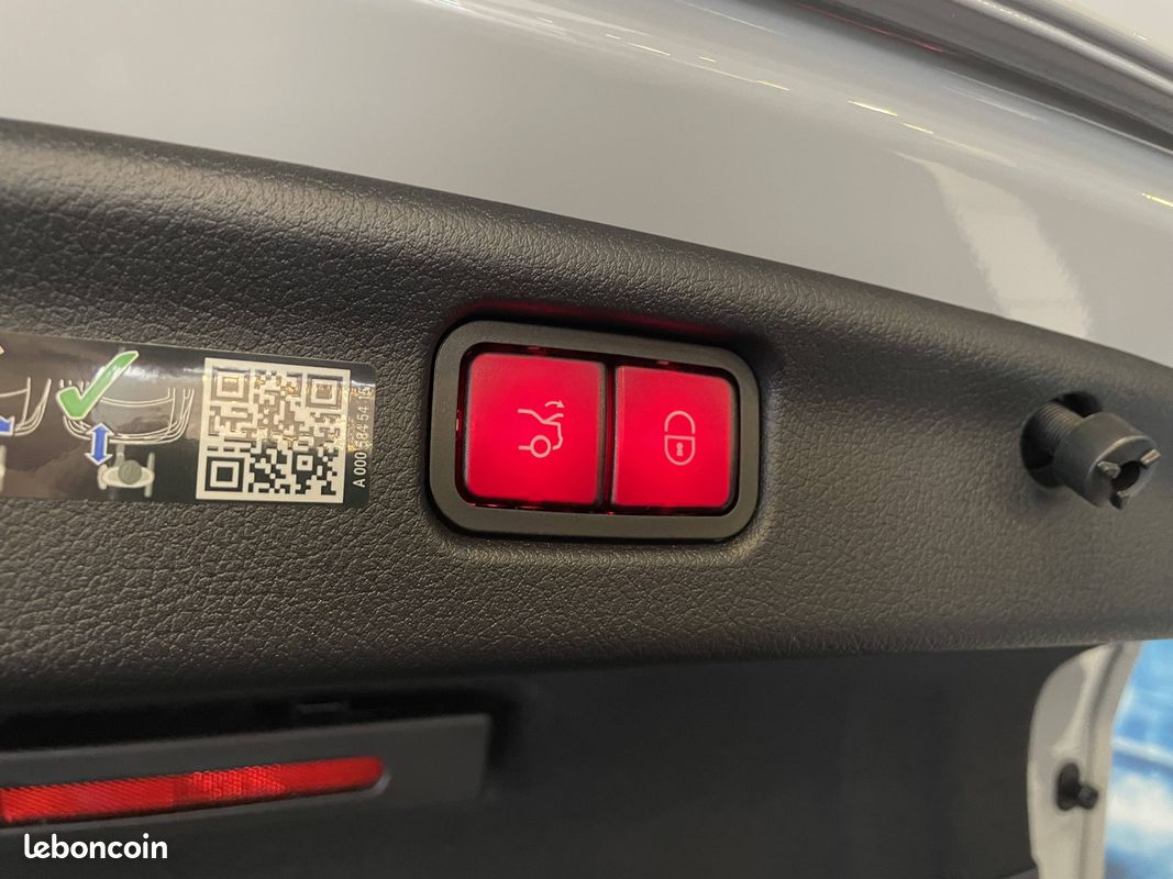MERCEDES Classe C 300 de 9G-Tronic 4Matic e-Hybrid EQ AMG Line (image 27)