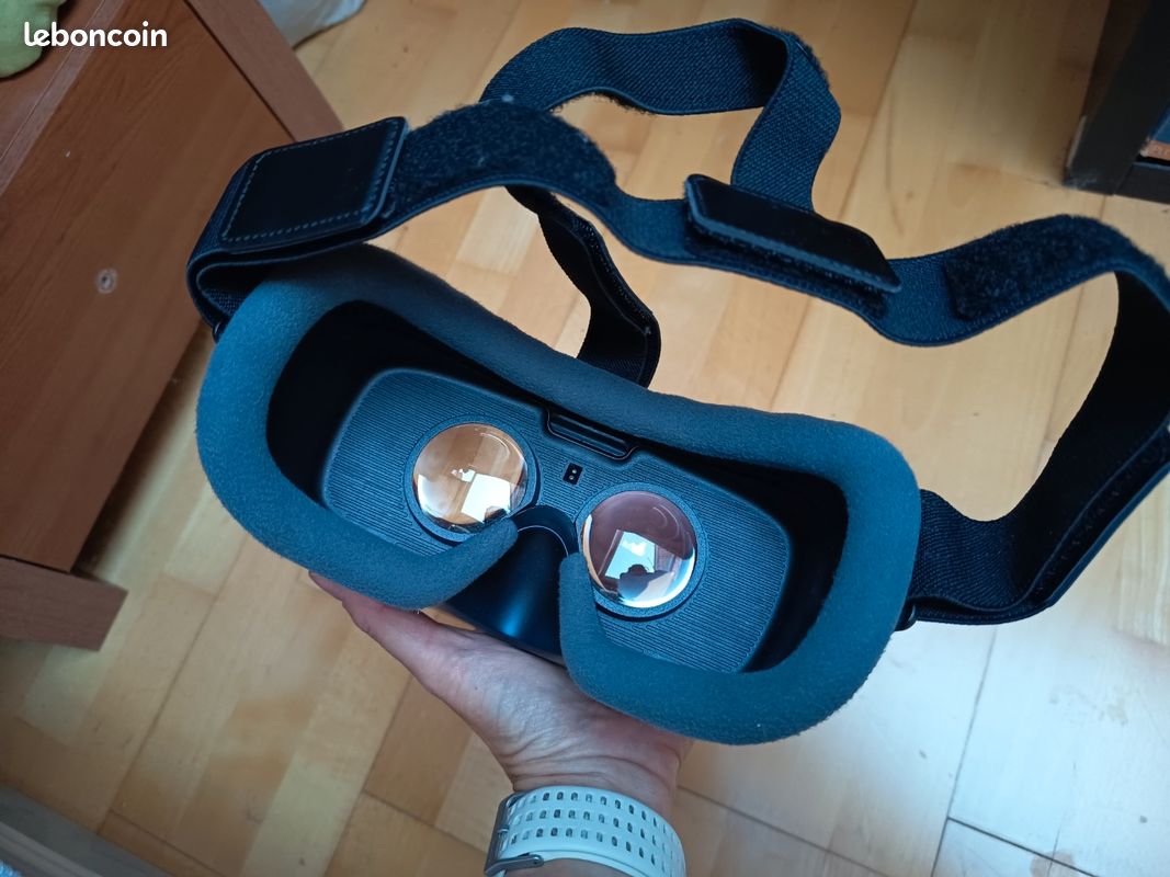 Casque de réalité virtuelle (image 3)