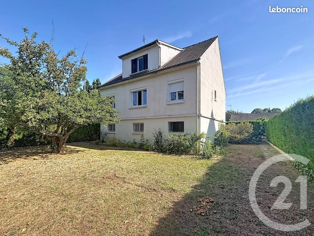 Maison 5 pièces 120 m² · à Compiègne · 120 m² · 262 000 €