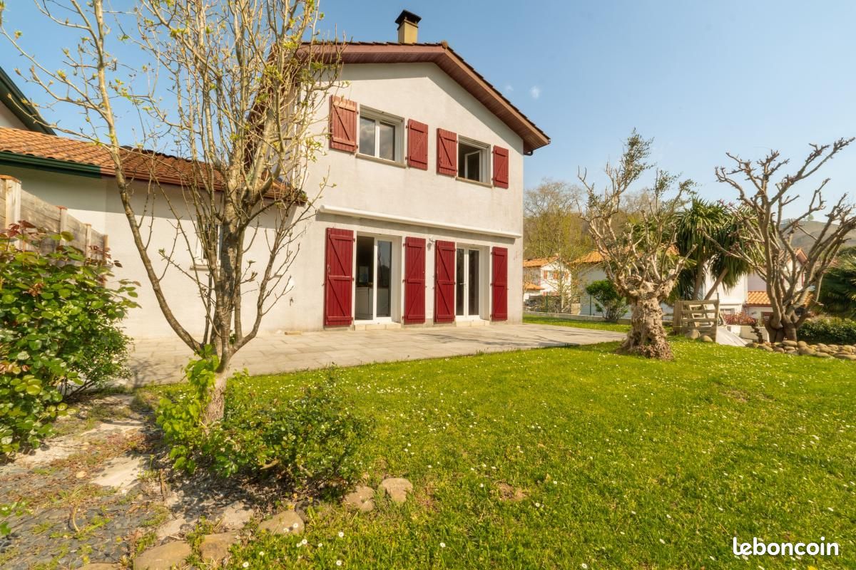 Maison 4 pièces 88 m² · à Cambo-les-Bains · 88 m² · 380 000 €