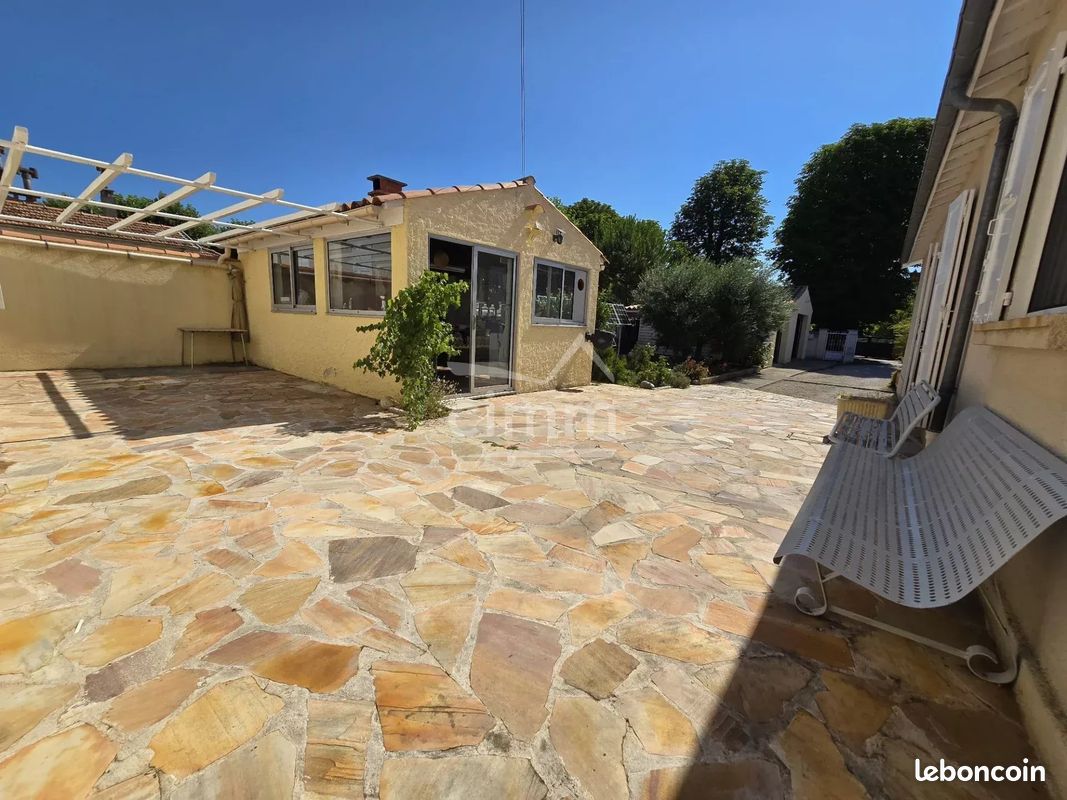 Maison 4 pièces 106 m² · à Château-Arnoux-Saint-Auban · 106 m² · 249 000 €
