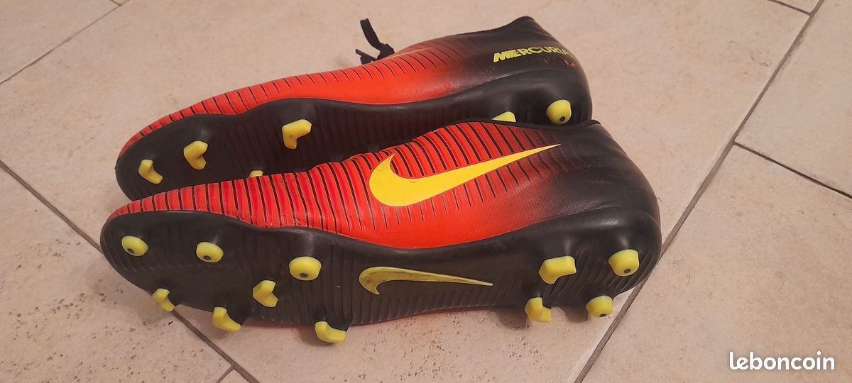 Chaussures de foot Nike Mercurial taille 43 (image 3)