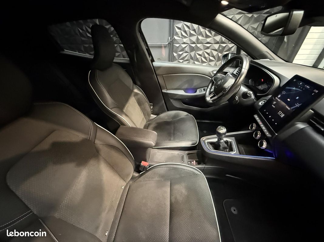 RENAULT CLIO 5 INTENS EDITION ONE 1.0l 100CH CAMERA 360 SIEGES ET VOLANT CHAUFFANTS CARPLAY BOSE GTIE 12 MOIS (image 19)
