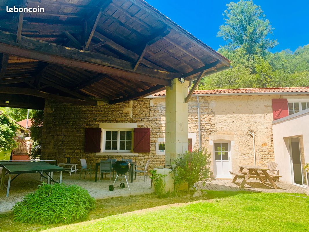Maison 9 pièces 192 m² · à Sainte-Néomaye · 192 m² · 349 000 €