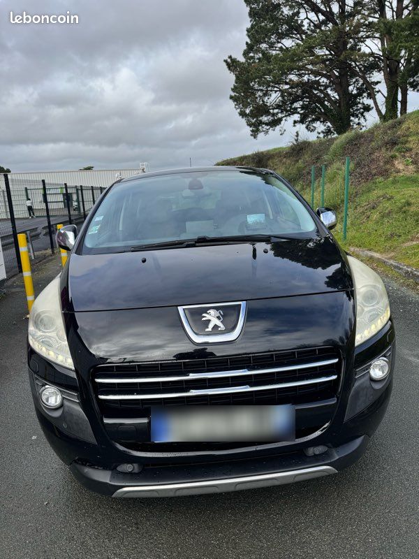 Peugeot 3008 2.0 HDi HYbrid4 200ch - Tout Cuir / Toit Pano (image 2)