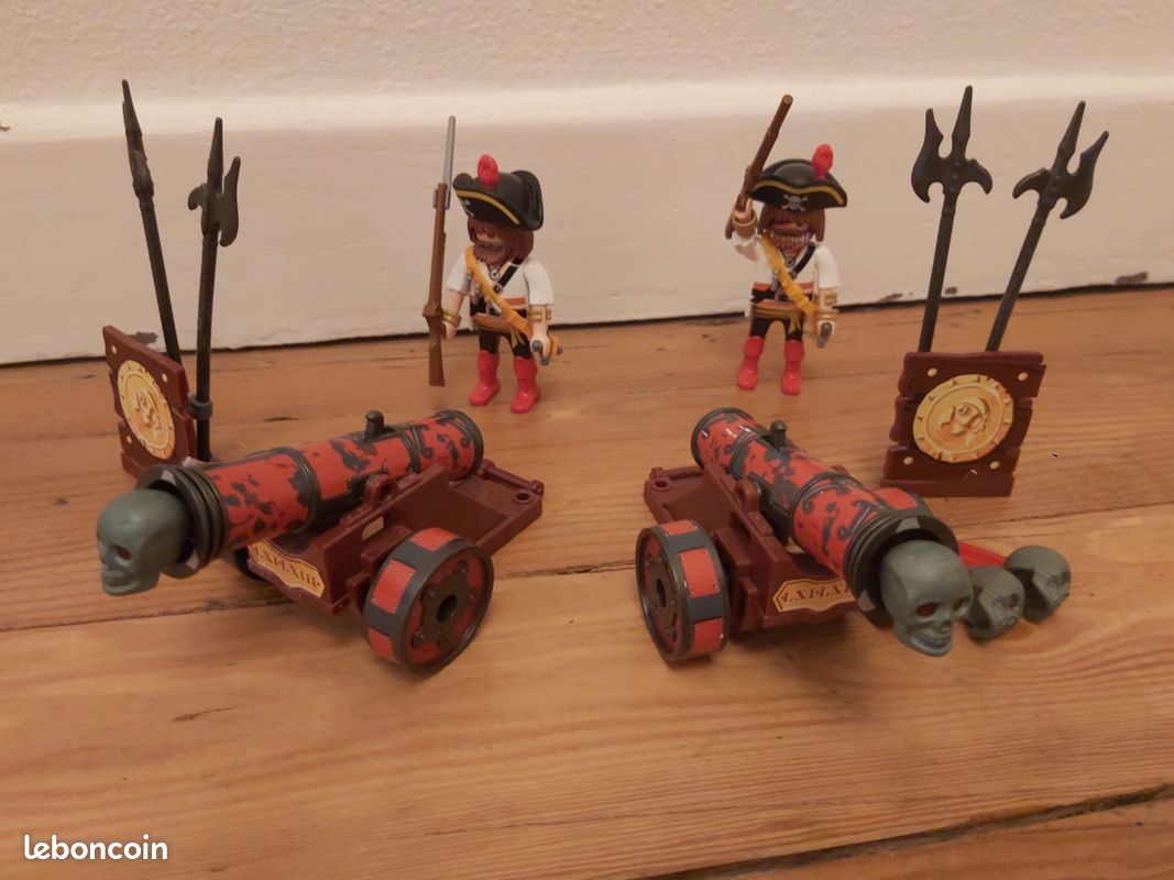 Ensemble de canons et pirates Playmobil (image 1)