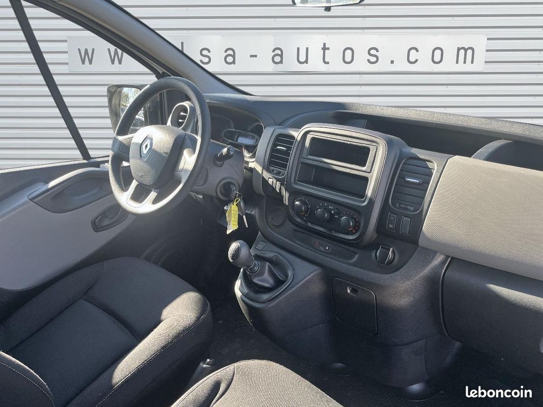 RENAULT TRAFIC 1.6 dCi 95 COMBI Life L1H1 9 PLACES (image 16)