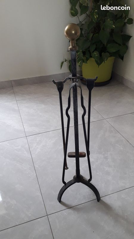 Valet De Cheminée 4 Accessoires En Fer forgé (image 1)
