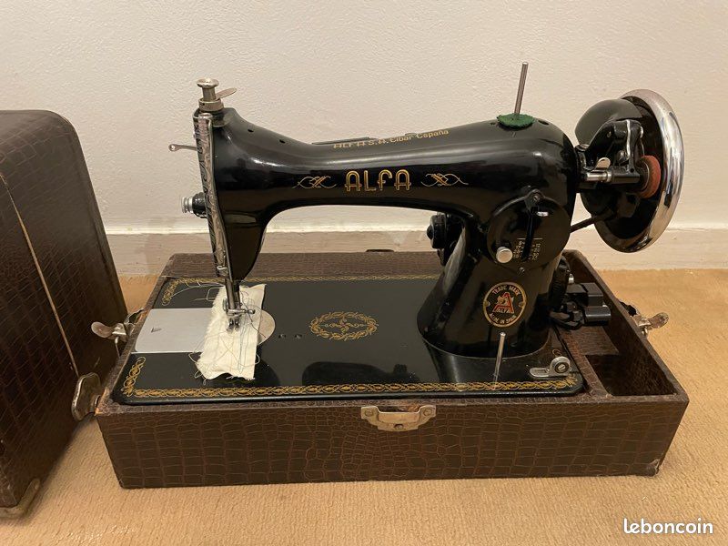 Machine à coudre vintage (image 1)