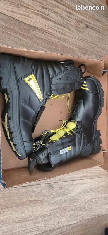 HAIX Fire Eagle 2.0 - Botte De Pompier Ultra-Légère Et Rapide - La Meilleure Protection Pour Interventions Intenses