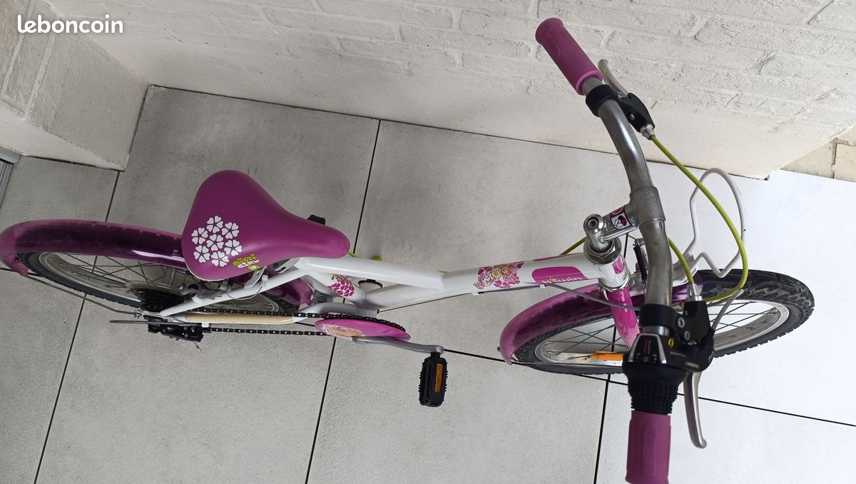 Vélo VTT fille Btwin 20 pouces (image 4)