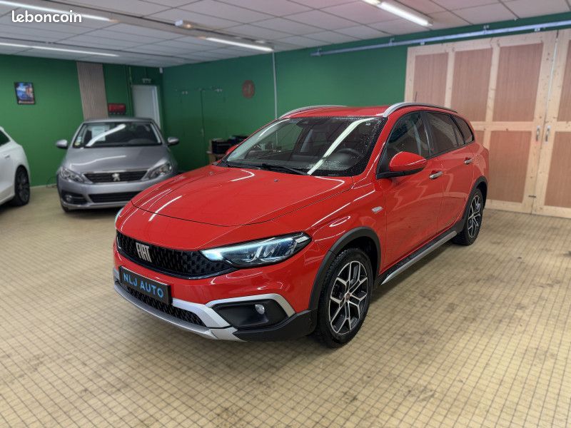 Fiat TIPO CROSS SW 1.0 FIREFLY TURBO 100CH S/S (RED) MY22 (image 1)