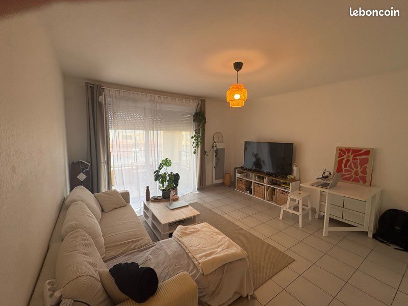 Location t2 dax (image 1)